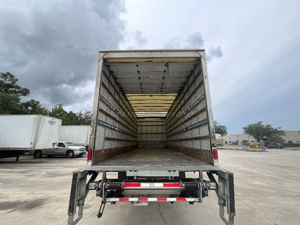 Medium Duty Box Truck-Light and Medium Duty Trucks-International-2020-MV607-Tampa-FL-192,738\n\t\tmiles-$ 54,000 - Image 8