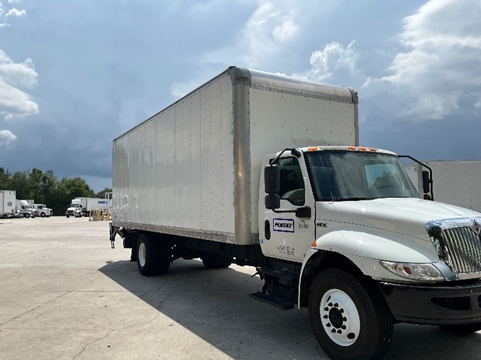 Medium Duty Box Truck-Light and Medium Duty Trucks-International-2020-MV607-Tampa-FL-205,094\n\t\tmiles-$ 53,250 - Image 1