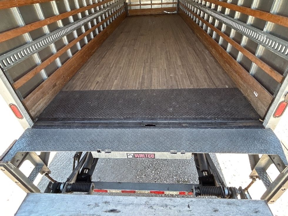 Medium Duty Box Truck-Light and Medium Duty Trucks-International-2020-MV607-Tampa-FL-205,094\n\t\tmiles-$ 53,250 - Image 10
