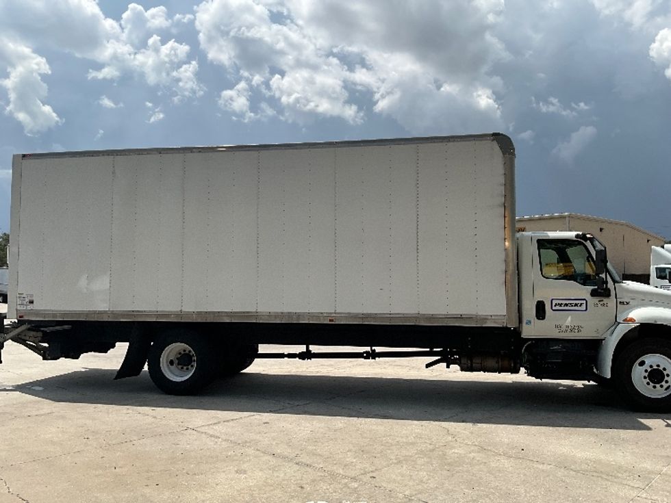 Medium Duty Box Truck-Light and Medium Duty Trucks-International-2020-MV607-Tampa-FL-205,094\n\t\tmiles-$ 53,250 - Image 15