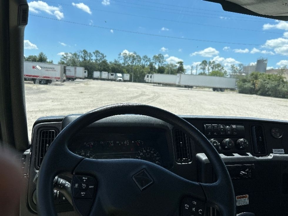Medium Duty Box Truck-Light and Medium Duty Trucks-International-2020-MV607-Tampa-FL-205,094\n\t\tmiles-$ 53,250 - Image 18