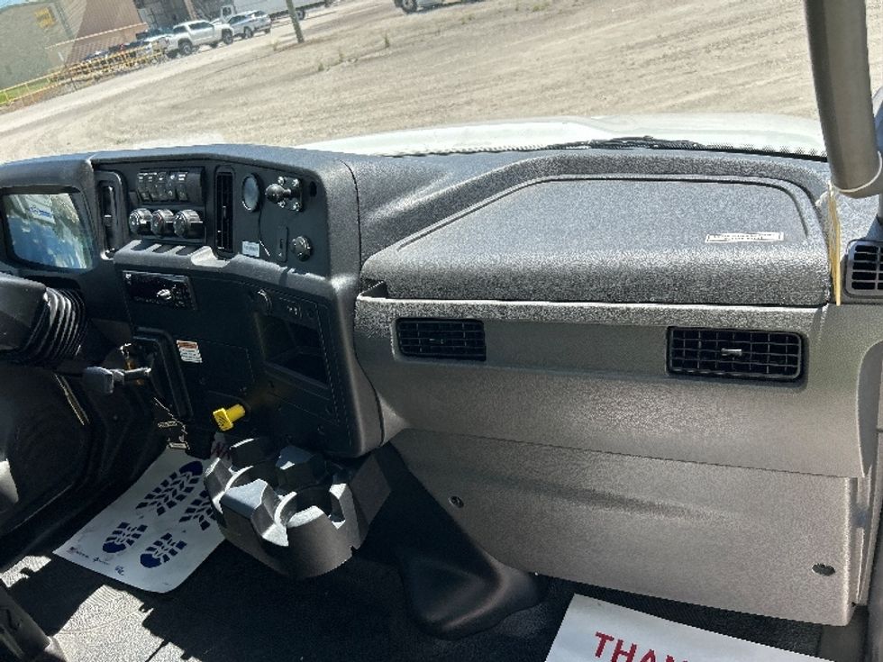 Medium Duty Box Truck-Light and Medium Duty Trucks-International-2020-MV607-Tampa-FL-205,094\n\t\tmiles-$ 53,250 - Image 21