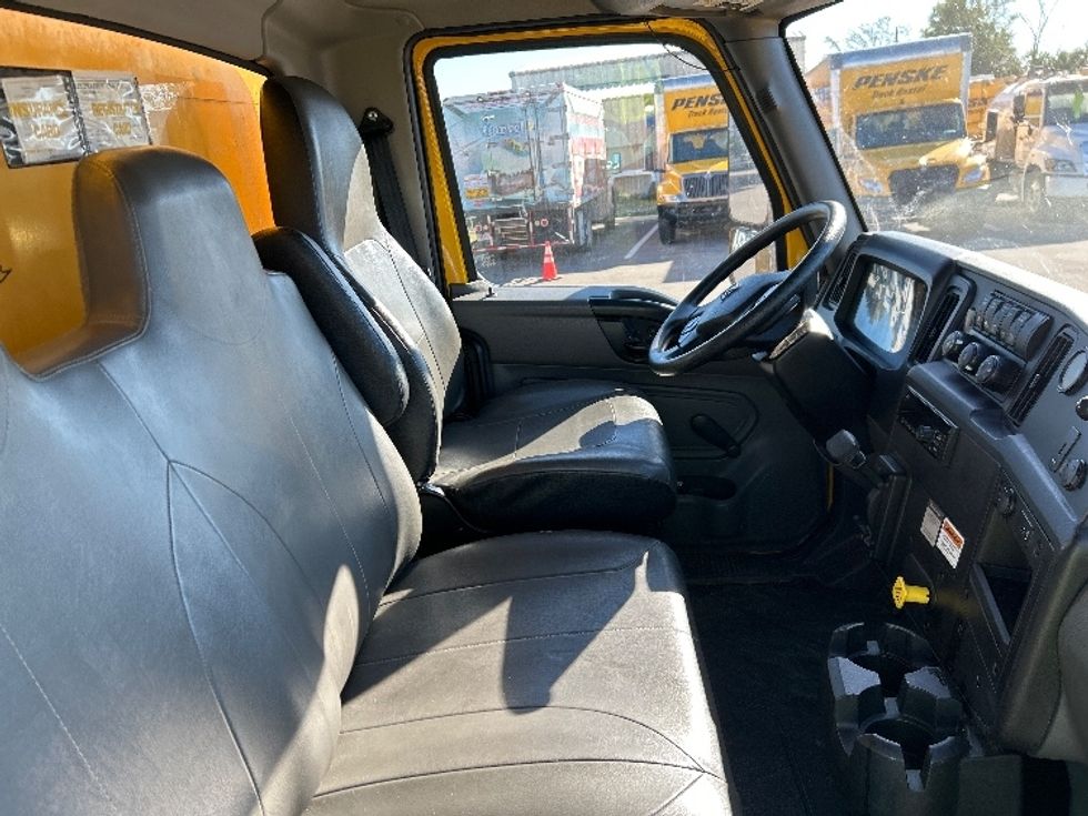 Medium Duty Box Truck-Light and Medium Duty Trucks-International-2020-MV607-Tampa-FL-212,693\n\t\tmiles-$ 36,250 - Image 21