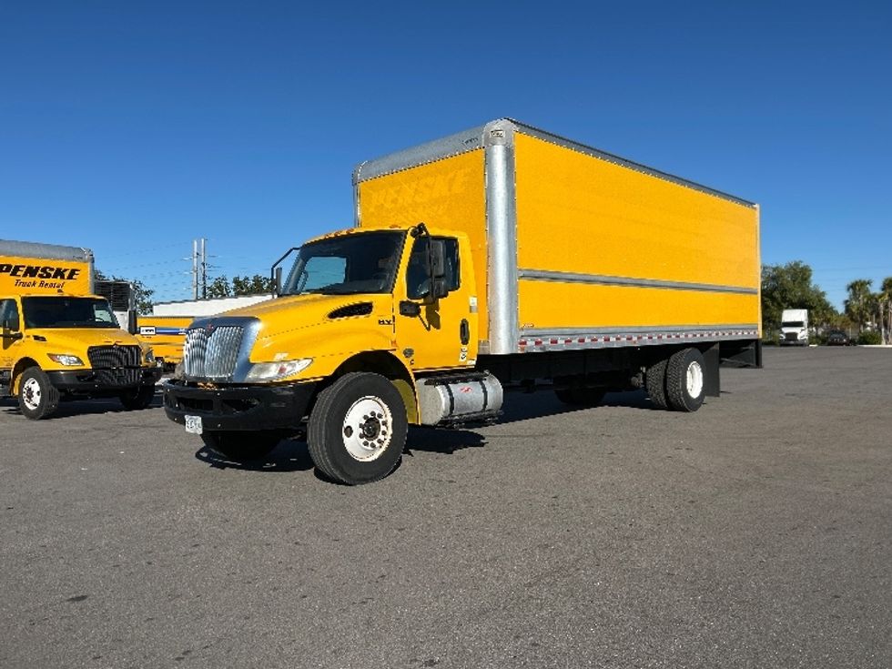 Medium Duty Box Truck-Light and Medium Duty Trucks-International-2020-MV607-Tampa-FL-212,693\n\t\tmiles-$ 36,250 - Image 3