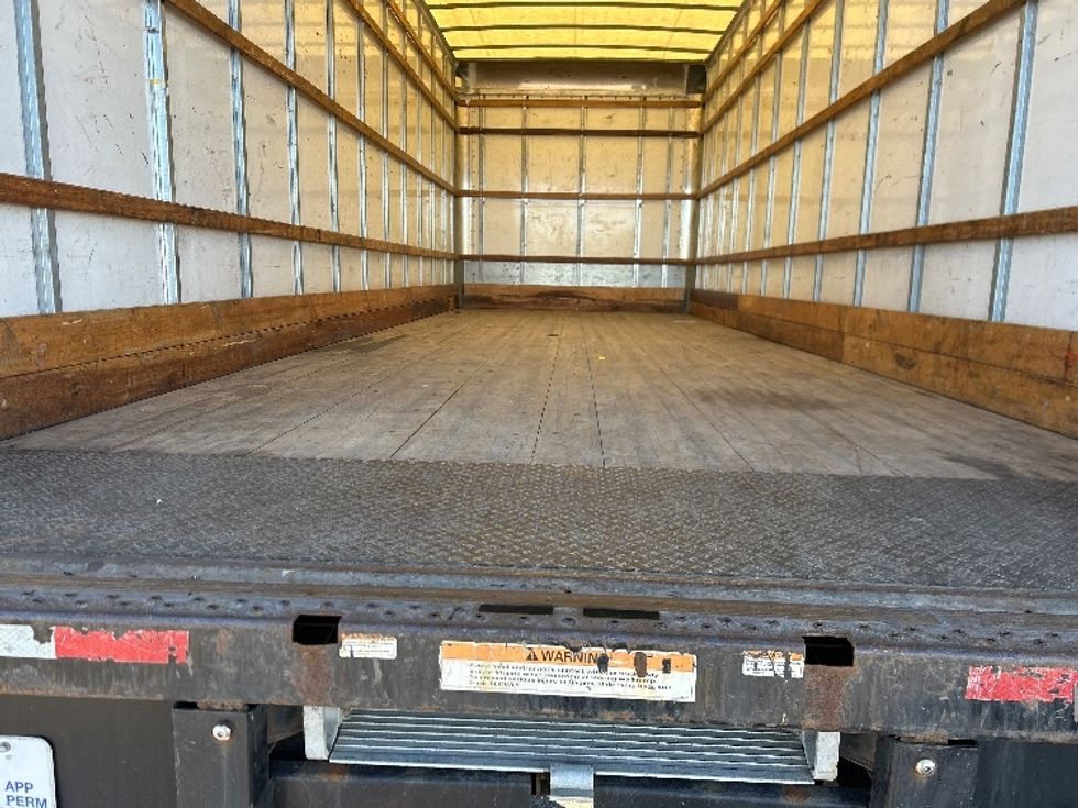 Medium Duty Box Truck-Light and Medium Duty Trucks-International-2020-MV607-Tampa-FL-212,693\n\t\tmiles-$ 36,250 - Image 9