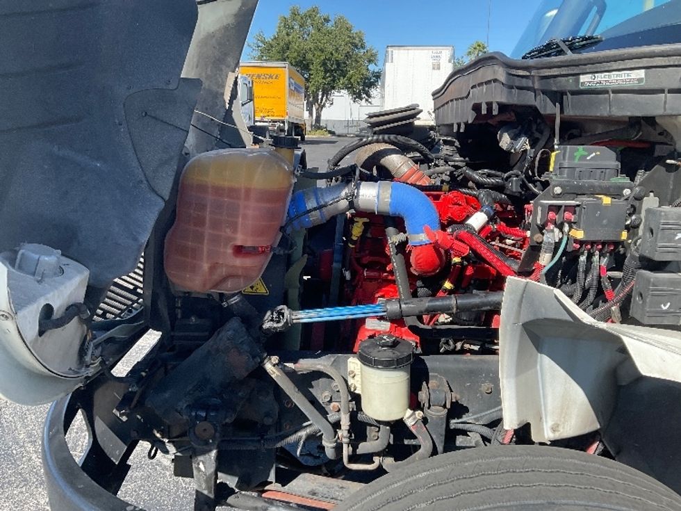 Medium Duty Box Truck-Light and Medium Duty Trucks-International-2020-MV607-Tampa-FL-292,801\n\t\tmiles-$ 31,000 - Image 24