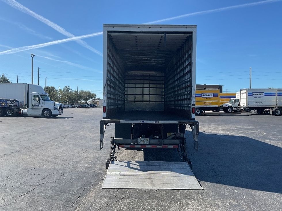 Medium Duty Box Truck-Light and Medium Duty Trucks-International-2020-MV607-Tampa-FL-292,801\n\t\tmiles-$ 31,000 - Image 9