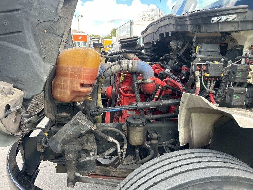 Medium Duty Box Truck-Light and Medium Duty Trucks-International-2020-MV607-Tampa-FL-337,584\n\t\tmiles-$ 22,250 - Image 24