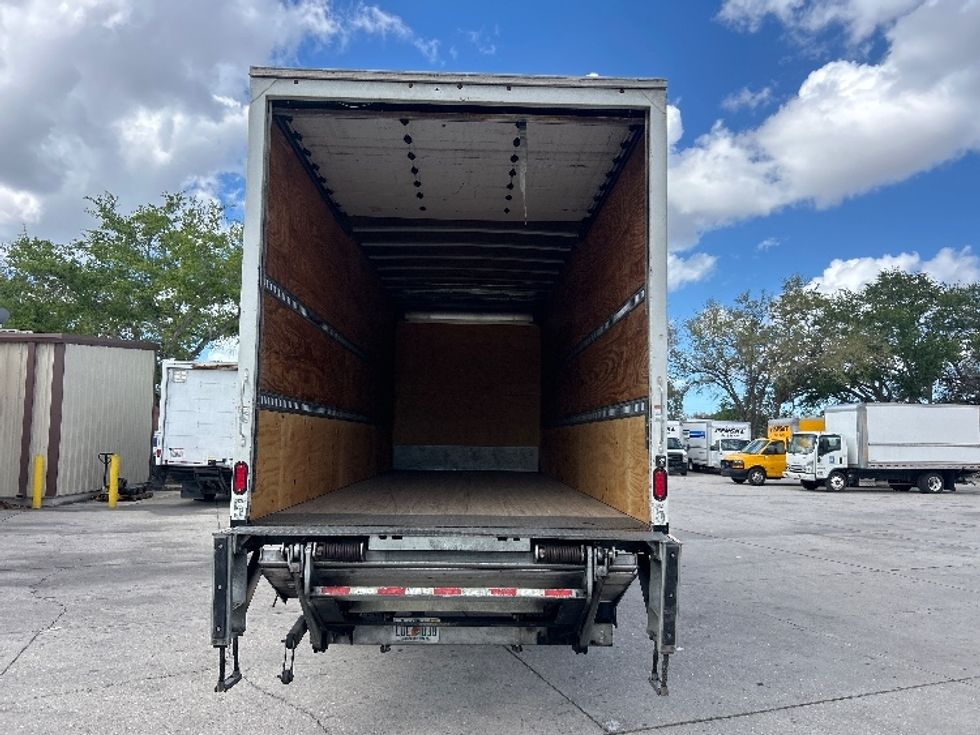 Medium Duty Box Truck-Light and Medium Duty Trucks-International-2020-MV607-Tampa-FL-337,584\n\t\tmiles-$ 22,250 - Image 8