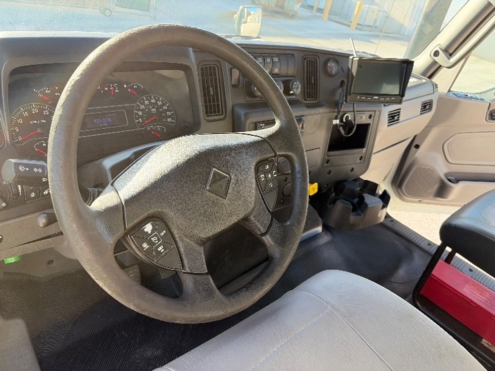 Medium Duty Box Truck-Light and Medium Duty Trucks-International-2020-MV607-Tampa-FL-431,529\n\t\tmiles-$ 22,500 - Image 17
