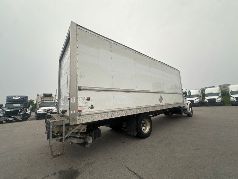 Medium Duty Box Truck-Light and Medium Duty Trucks-International-2020-MV607-Toronto-ON-304,430\n\t\tkm-$ 46,500 - Image 13