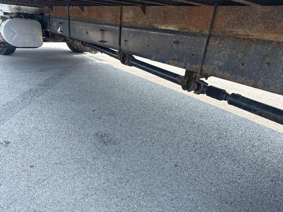 Medium Duty Box Truck-Light and Medium Duty Trucks-International-2020-MV607-Toronto-ON-304,430\n\t\tkm-$ 46,500 - Image 5