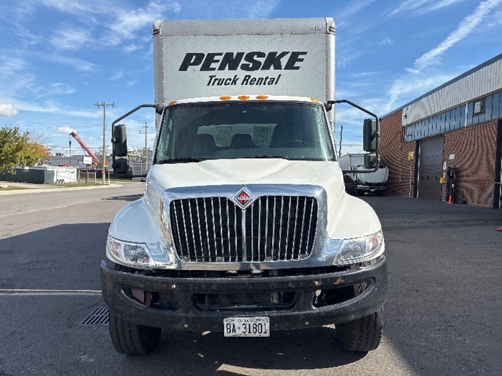 Medium Duty Box Truck-Light and Medium Duty Trucks-International-2020-MV607-Toronto-ON-354,622\n\t\tkm-$ 44,750 - Image 2