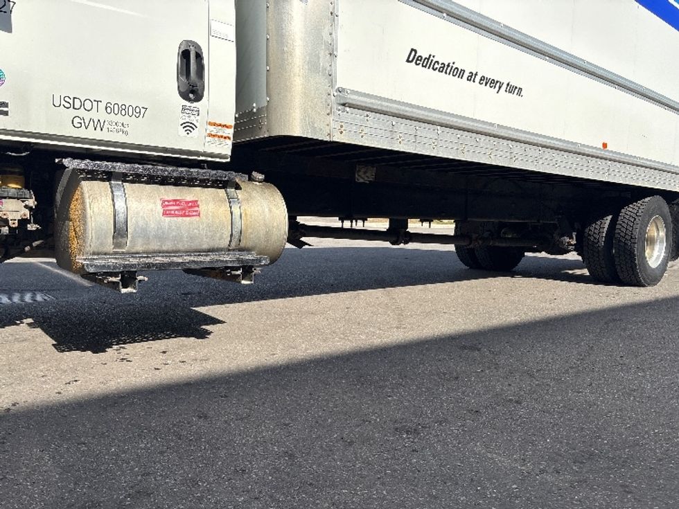 Medium Duty Box Truck-Light and Medium Duty Trucks-International-2020-MV607-Toronto-ON-354,622\n\t\tkm-$ 44,750 - Image 5