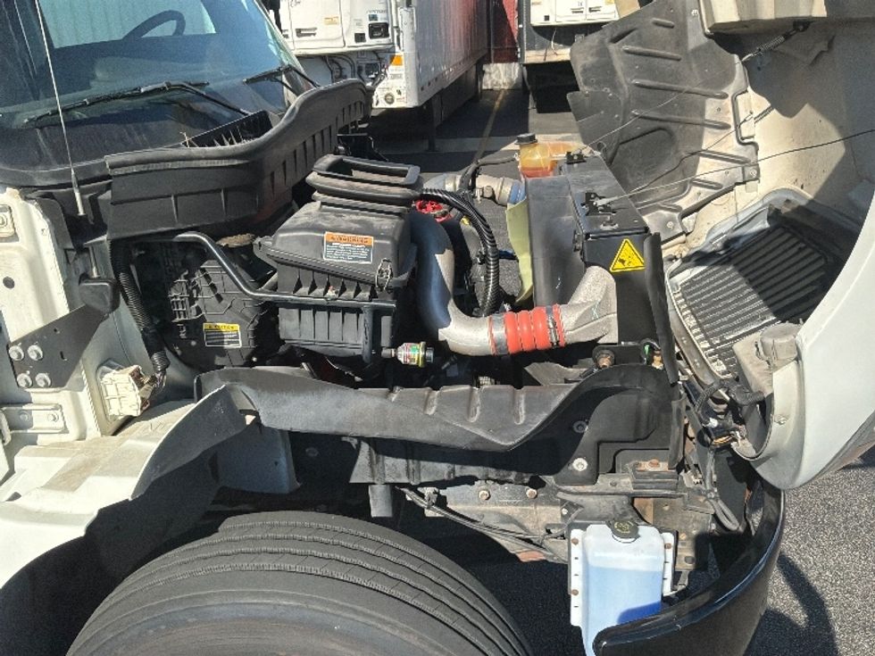 Medium Duty Box Truck-Light and Medium Duty Trucks-International-2020-MV607-Torrance-CA-100,468\n\t\tmiles-$ 65,750 - Image 23