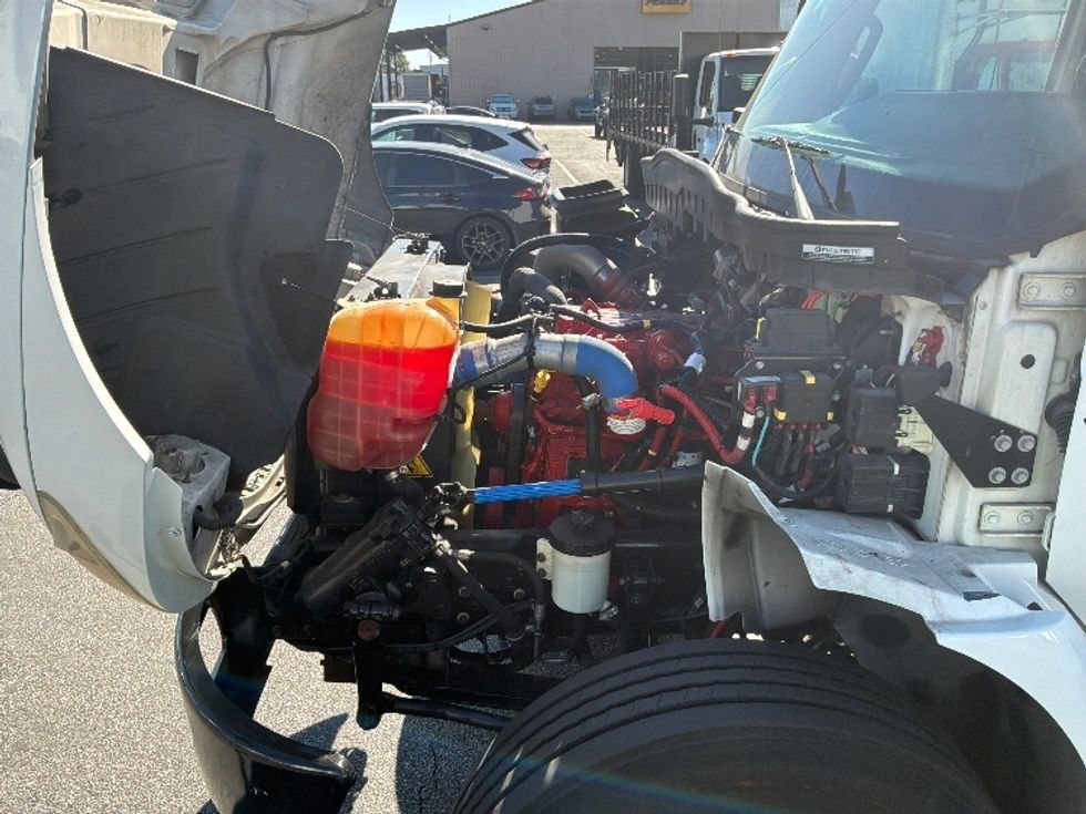 Medium Duty Box Truck-Light and Medium Duty Trucks-International-2020-MV607-Torrance-CA-100,468\n\t\tmiles-$ 65,750 - Image 24
