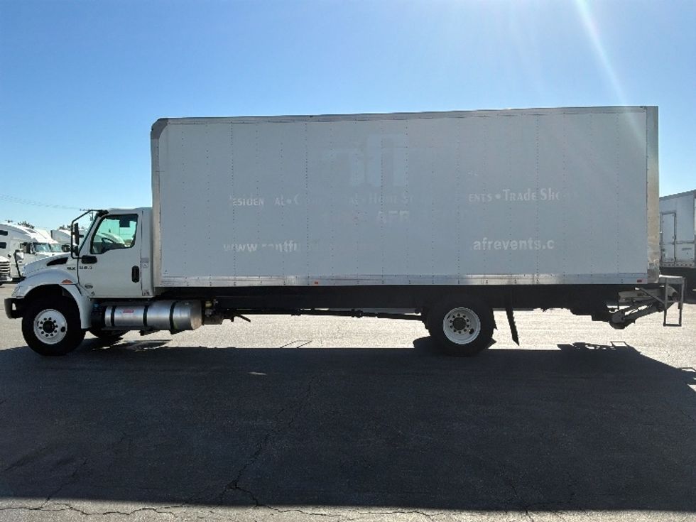 Medium Duty Box Truck-Light and Medium Duty Trucks-International-2020-MV607-Torrance-CA-100,468\n\t\tmiles-$ 65,750 - Image 4