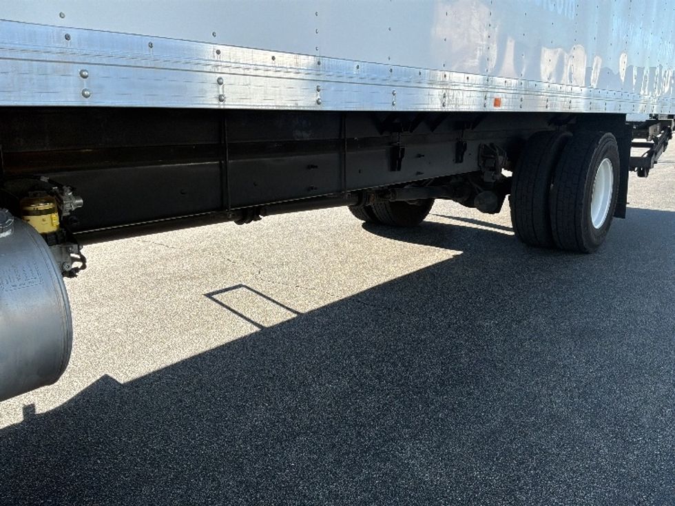 Medium Duty Box Truck-Light and Medium Duty Trucks-International-2020-MV607-Torrance-CA-100,468\n\t\tmiles-$ 65,750 - Image 5