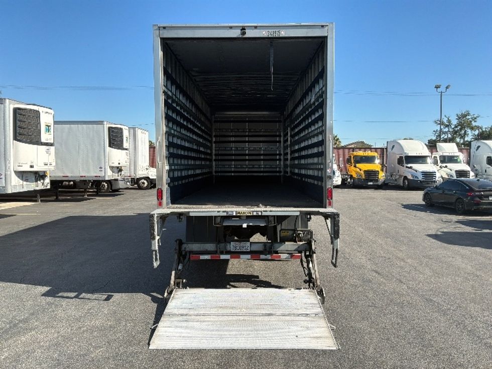 Medium Duty Box Truck-Light and Medium Duty Trucks-International-2020-MV607-Torrance-CA-100,468\n\t\tmiles-$ 65,750 - Image 9
