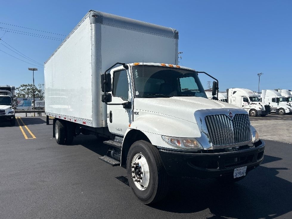 Medium Duty Box Truck-Light and Medium Duty Trucks-International-2020-MV607-Torrance-CA-102,970\n\t\tmiles-$ 60,250 - Image 1
