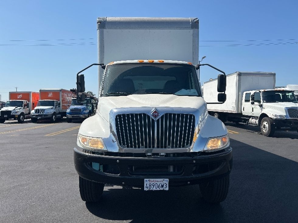 Medium Duty Box Truck-Light and Medium Duty Trucks-International-2020-MV607-Torrance-CA-102,970\n\t\tmiles-$ 60,250 - Image 2