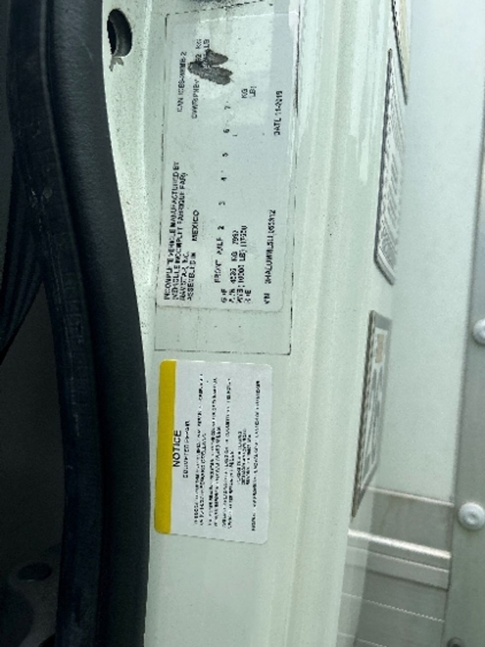 Medium Duty Box Truck-Light and Medium Duty Trucks-International-2020-MV607-Torrance-CA-102,970\n\t\tmiles-$ 60,250 - Image 25