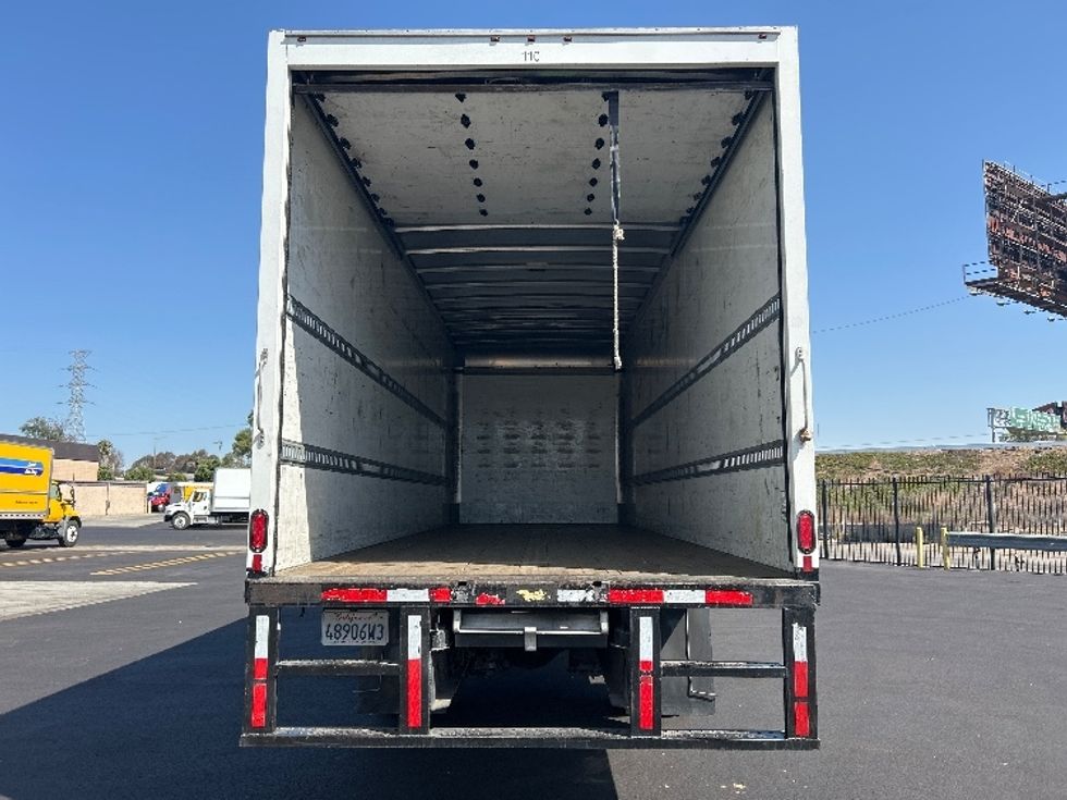 Medium Duty Box Truck-Light and Medium Duty Trucks-International-2020-MV607-Torrance-CA-102,970\n\t\tmiles-$ 60,250 - Image 8