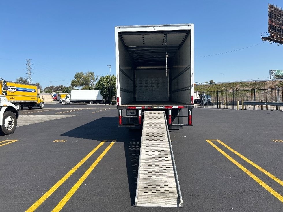 Medium Duty Box Truck-Light and Medium Duty Trucks-International-2020-MV607-Torrance-CA-102,970\n\t\tmiles-$ 60,250 - Image 9