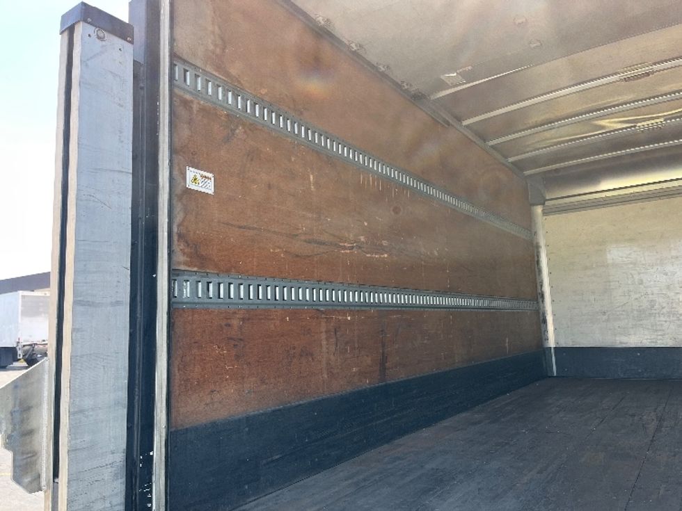 Medium Duty Box Truck-Light and Medium Duty Trucks-International-2020-MV607-Torrance-CA-110,920\n\t\tmiles-$ 48,750 - Image 11