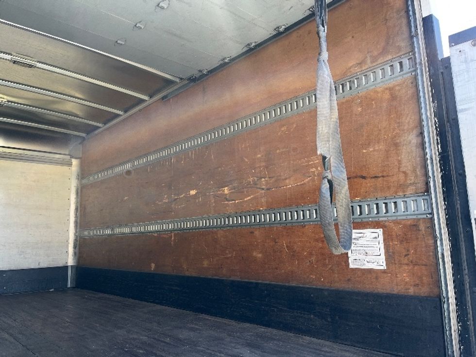 Medium Duty Box Truck-Light and Medium Duty Trucks-International-2020-MV607-Torrance-CA-110,920\n\t\tmiles-$ 48,750 - Image 12