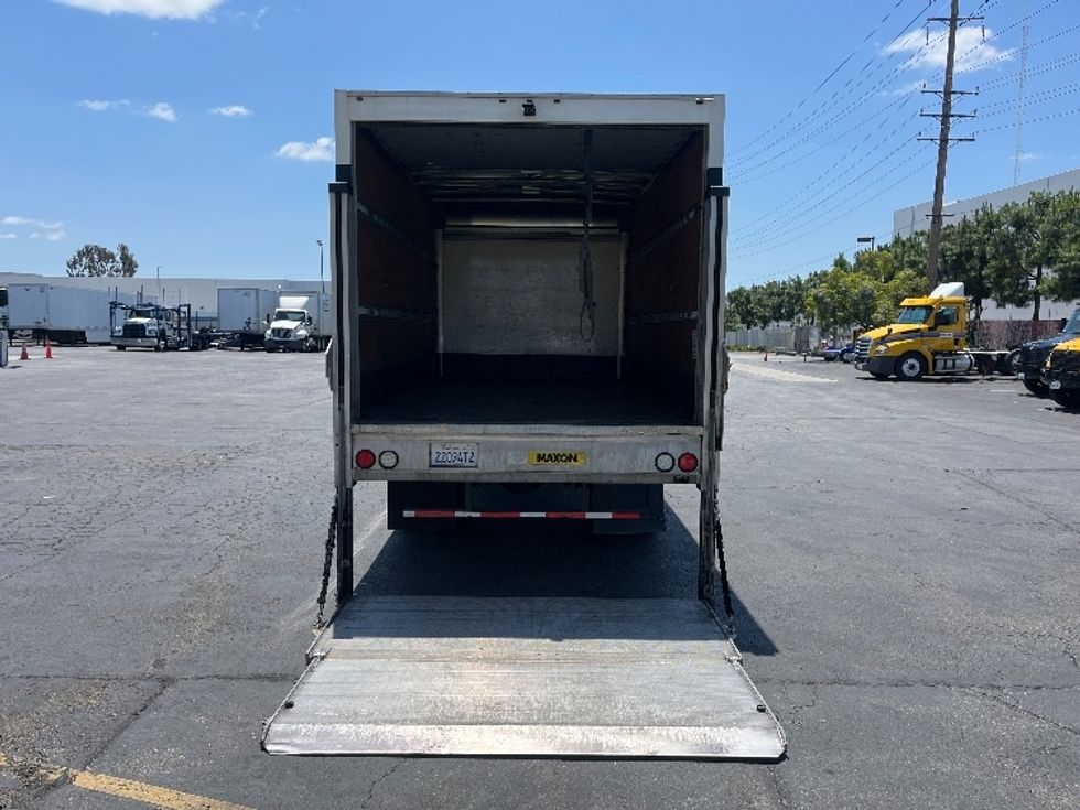 Medium Duty Box Truck-Light and Medium Duty Trucks-International-2020-MV607-Torrance-CA-110,920\n\t\tmiles-$ 48,750 - Image 9
