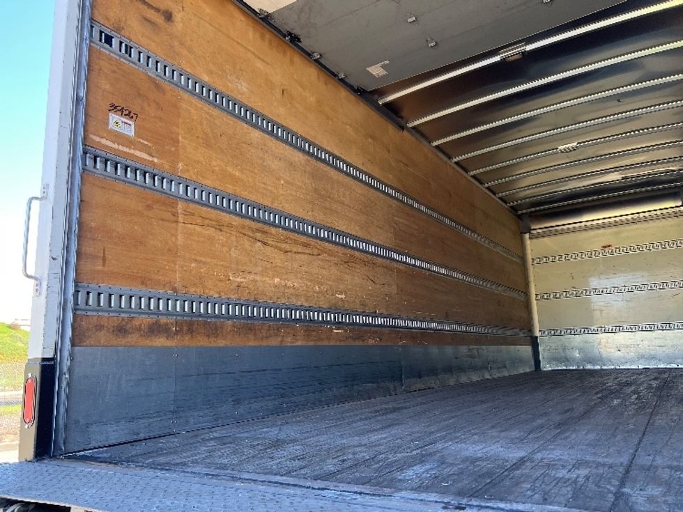 Medium Duty Box Truck-Light and Medium Duty Trucks-International-2020-MV607-Torrance-CA-114,029\n\t\tmiles-$ 62,000 - Image 11