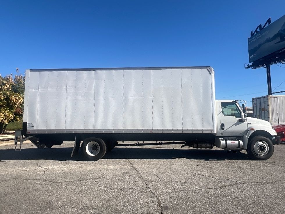 Medium Duty Box Truck-Light and Medium Duty Trucks-International-2020-MV607-Torrance-CA-114,029\n\t\tmiles-$ 62,000 - Image 15