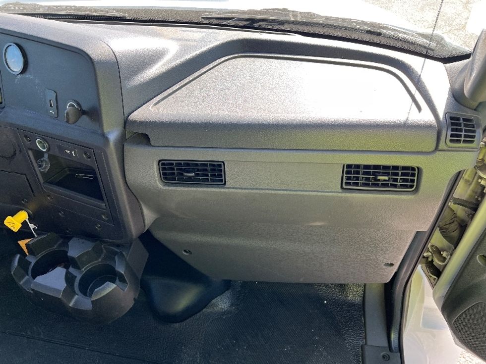 Medium Duty Box Truck-Light and Medium Duty Trucks-International-2020-MV607-Torrance-CA-114,029\n\t\tmiles-$ 62,000 - Image 21