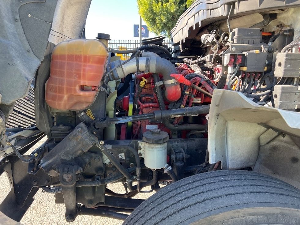 Medium Duty Box Truck-Light and Medium Duty Trucks-International-2020-MV607-Torrance-CA-114,029\n\t\tmiles-$ 62,000 - Image 24