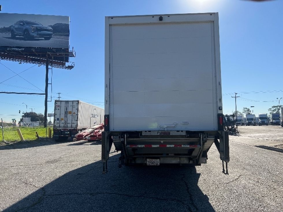 Medium Duty Box Truck-Light and Medium Duty Trucks-International-2020-MV607-Torrance-CA-114,029\n\t\tmiles-$ 62,000 - Image 7