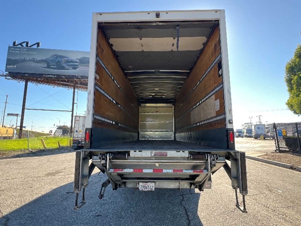 Medium Duty Box Truck-Light and Medium Duty Trucks-International-2020-MV607-Torrance-CA-114,029\n\t\tmiles-$ 62,000 - Image 8