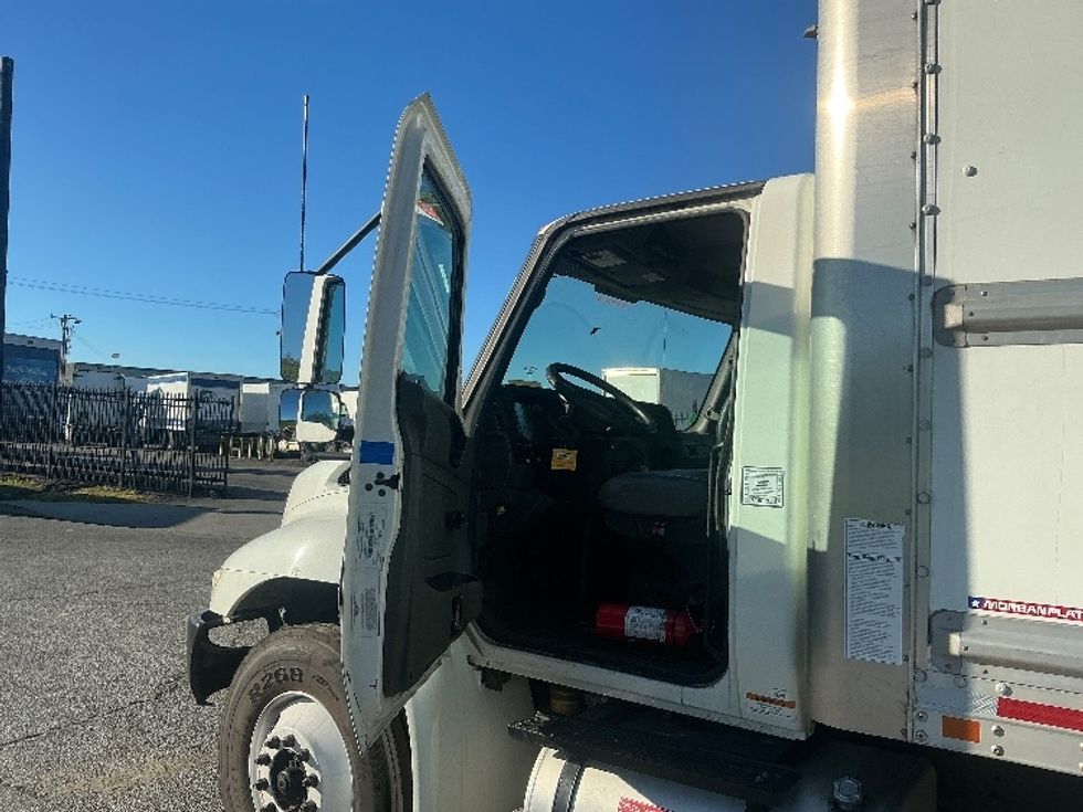 Medium Duty Box Truck-Light and Medium Duty Trucks-International-2020-MV607-Torrance-CA-121,771\n\t\tmiles-$ 55,250 - Image 22