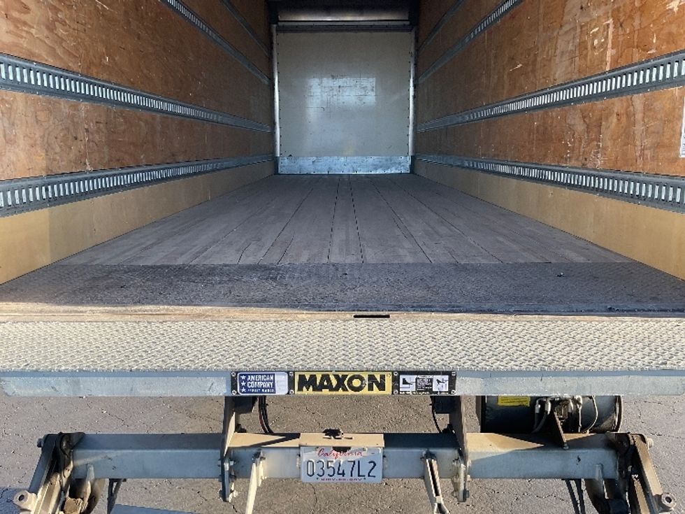 Medium Duty Box Truck-Light and Medium Duty Trucks-International-2020-MV607-Torrance-CA-125,320\n\t\tmiles-$ 55,500 - Image 10