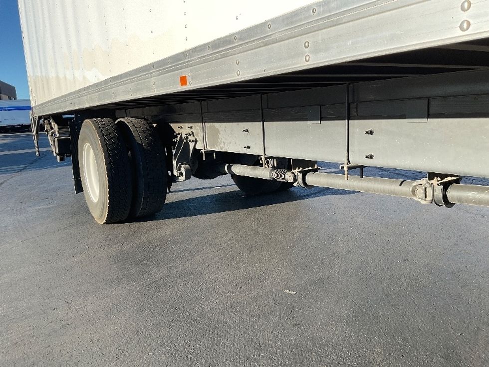 Medium Duty Box Truck-Light and Medium Duty Trucks-International-2020-MV607-Torrance-CA-125,320\n\t\tmiles-$ 55,500 - Image 14