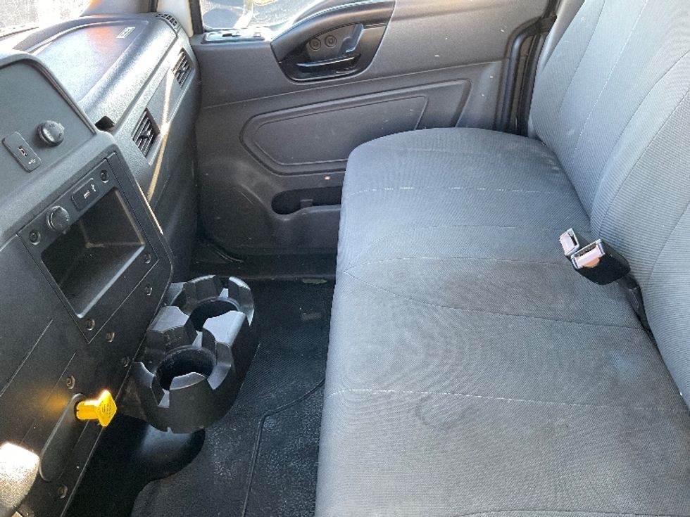 Medium Duty Box Truck-Light and Medium Duty Trucks-International-2020-MV607-Torrance-CA-125,320\n\t\tmiles-$ 55,500 - Image 19