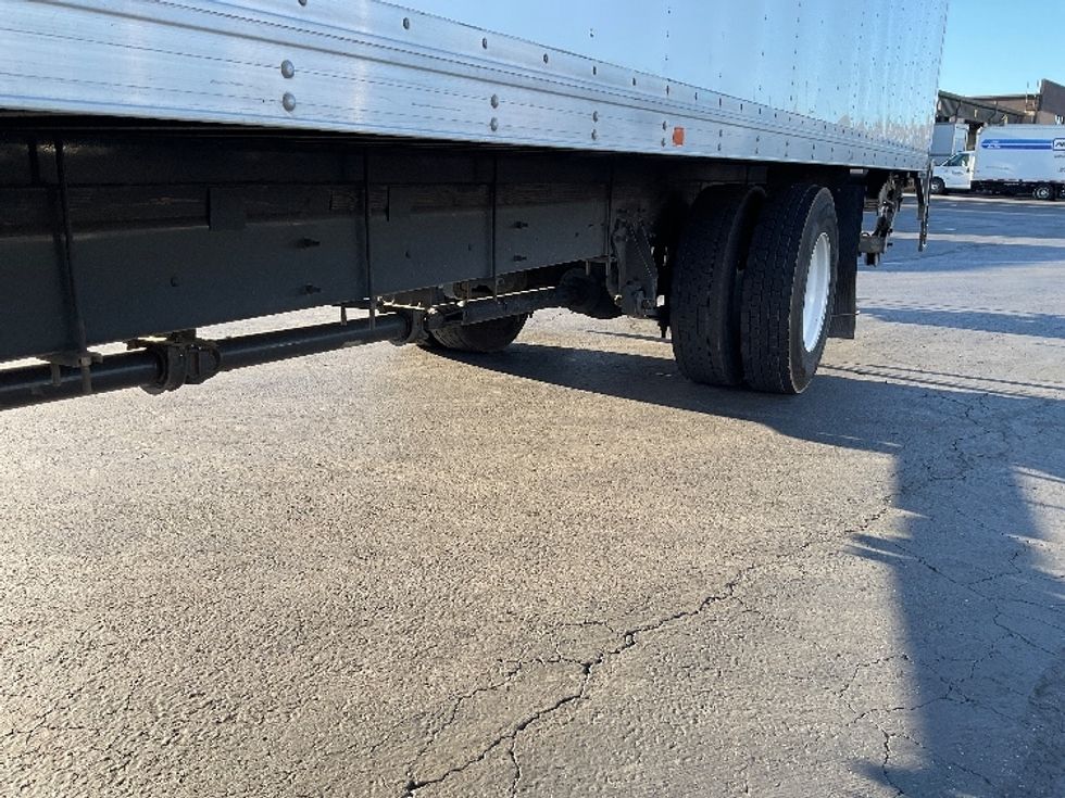 Medium Duty Box Truck-Light and Medium Duty Trucks-International-2020-MV607-Torrance-CA-125,320\n\t\tmiles-$ 55,500 - Image 5