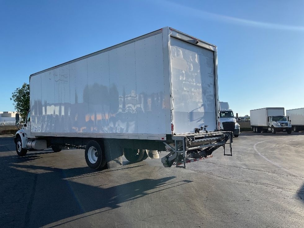 Medium Duty Box Truck-Light and Medium Duty Trucks-International-2020-MV607-Torrance-CA-125,320\n\t\tmiles-$ 55,500 - Image 6