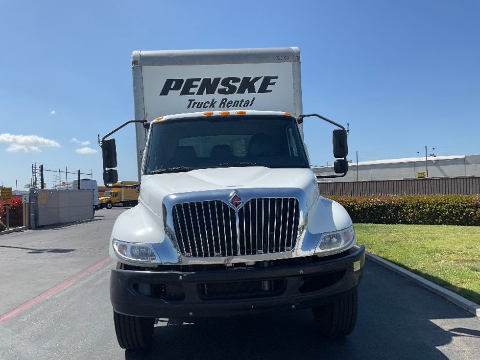 Medium Duty Box Truck-Light and Medium Duty Trucks-International-2020-MV607-Torrance-CA-137,974\n\t\tmiles-$ 61,250 - Image 2