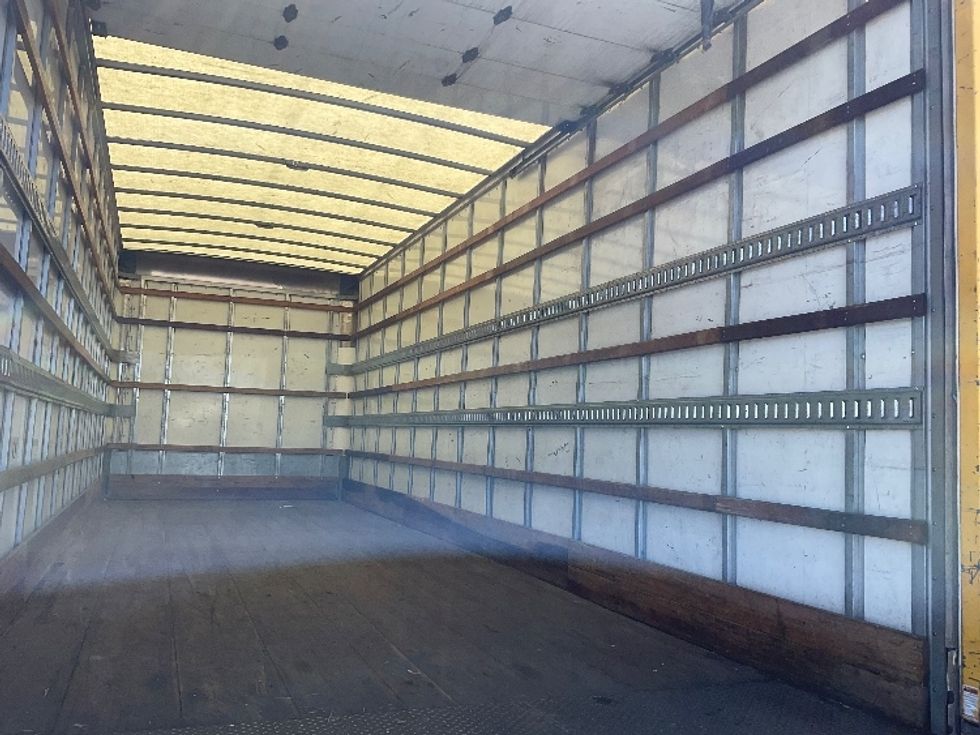 Medium Duty Box Truck-Light and Medium Duty Trucks-International-2020-MV607-Torrance-CA-148,259\n\t\tmiles-$ 53,000 - Image 12