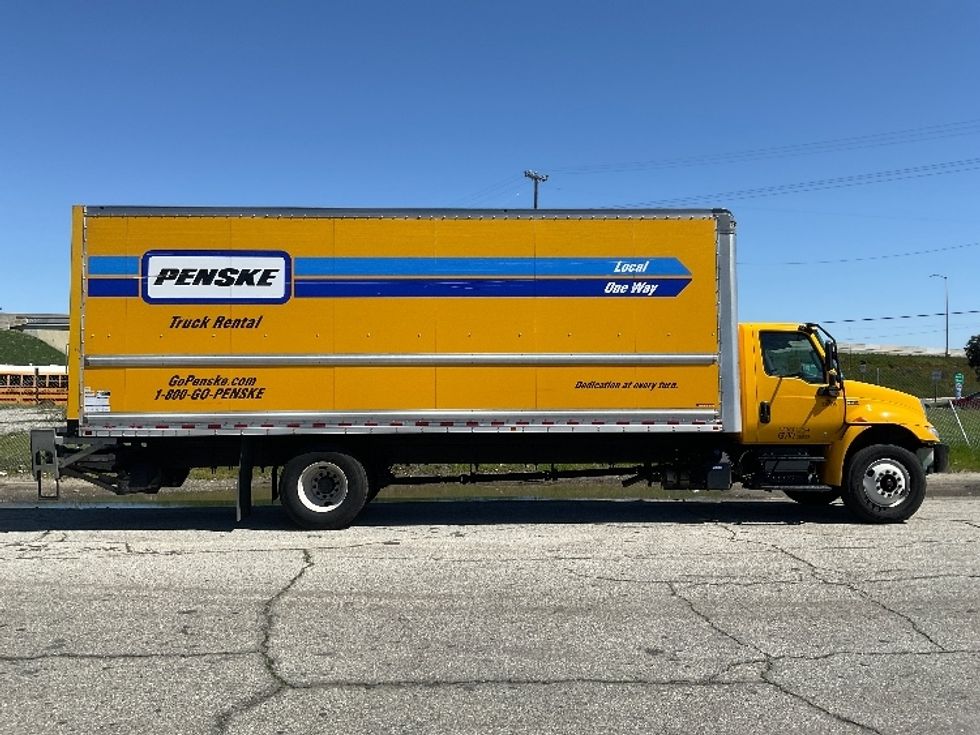 Medium Duty Box Truck-Light and Medium Duty Trucks-International-2020-MV607-Torrance-CA-148,259\n\t\tmiles-$ 53,000 - Image 15