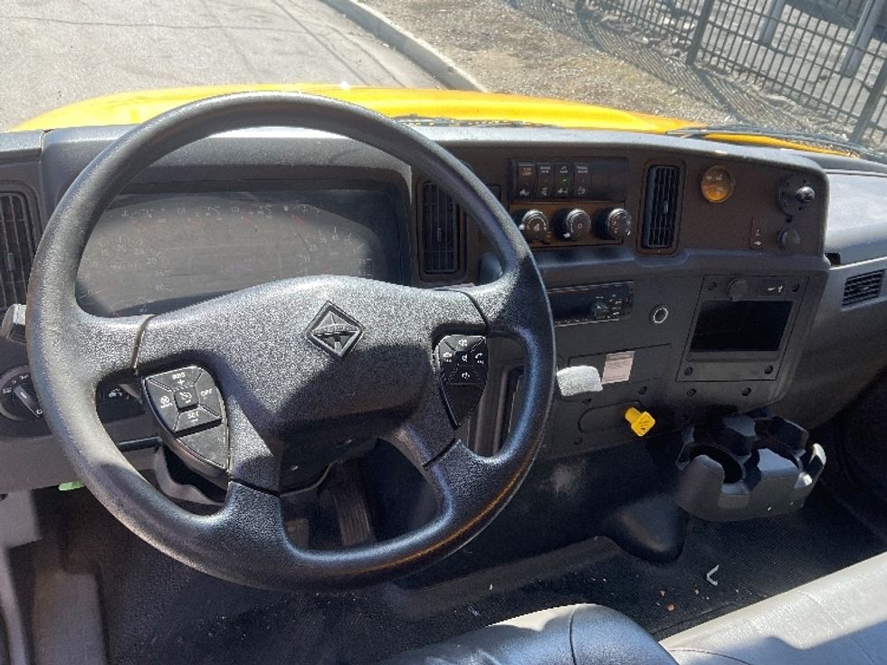 Medium Duty Box Truck-Light and Medium Duty Trucks-International-2020-MV607-Torrance-CA-148,259\n\t\tmiles-$ 53,000 - Image 18