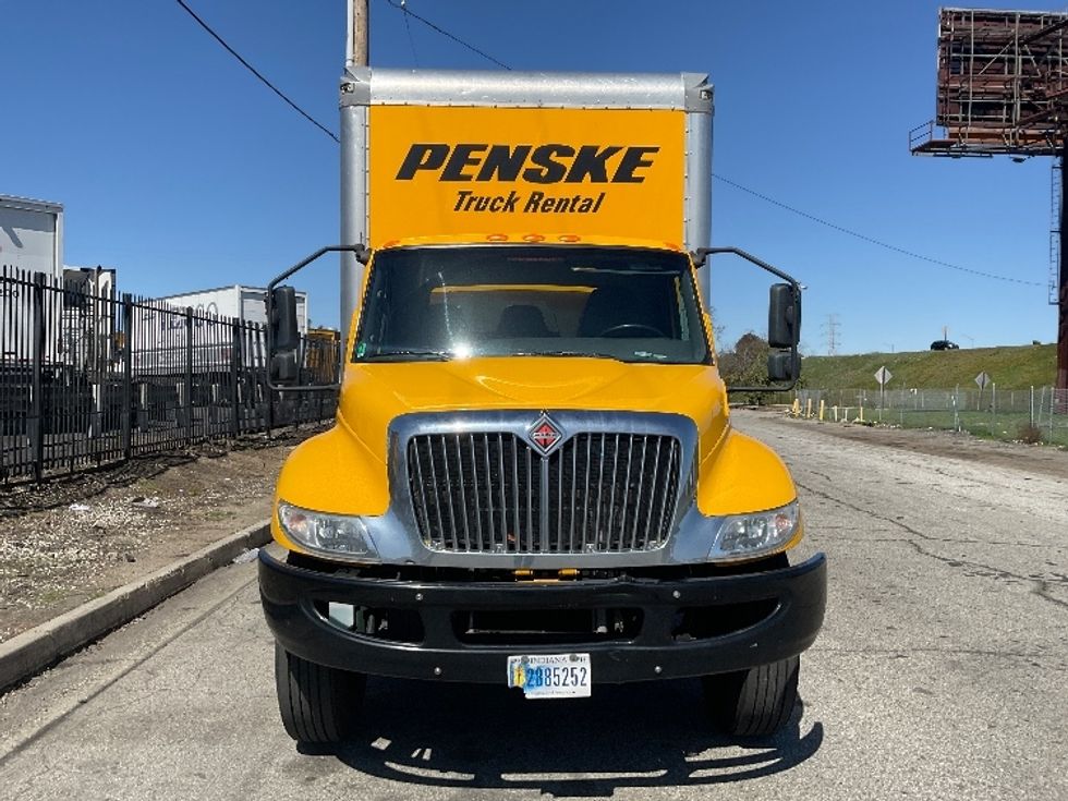 Medium Duty Box Truck-Light and Medium Duty Trucks-International-2020-MV607-Torrance-CA-148,259\n\t\tmiles-$ 53,000 - Image 2