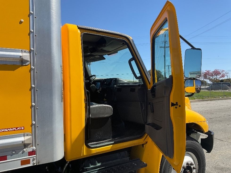 Medium Duty Box Truck-Light and Medium Duty Trucks-International-2020-MV607-Torrance-CA-148,259\n\t\tmiles-$ 53,000 - Image 20