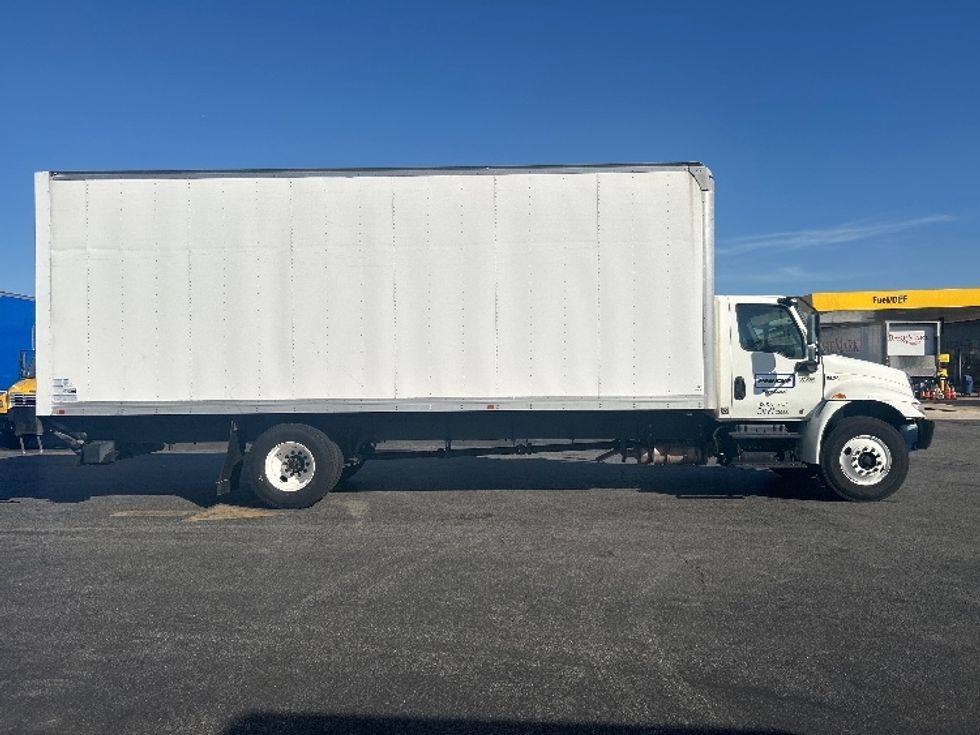 Medium Duty Box Truck-Light and Medium Duty Trucks-International-2020-MV607-Torrance-CA-158,358\n\t\tmiles-$ 62,000 - Image 15